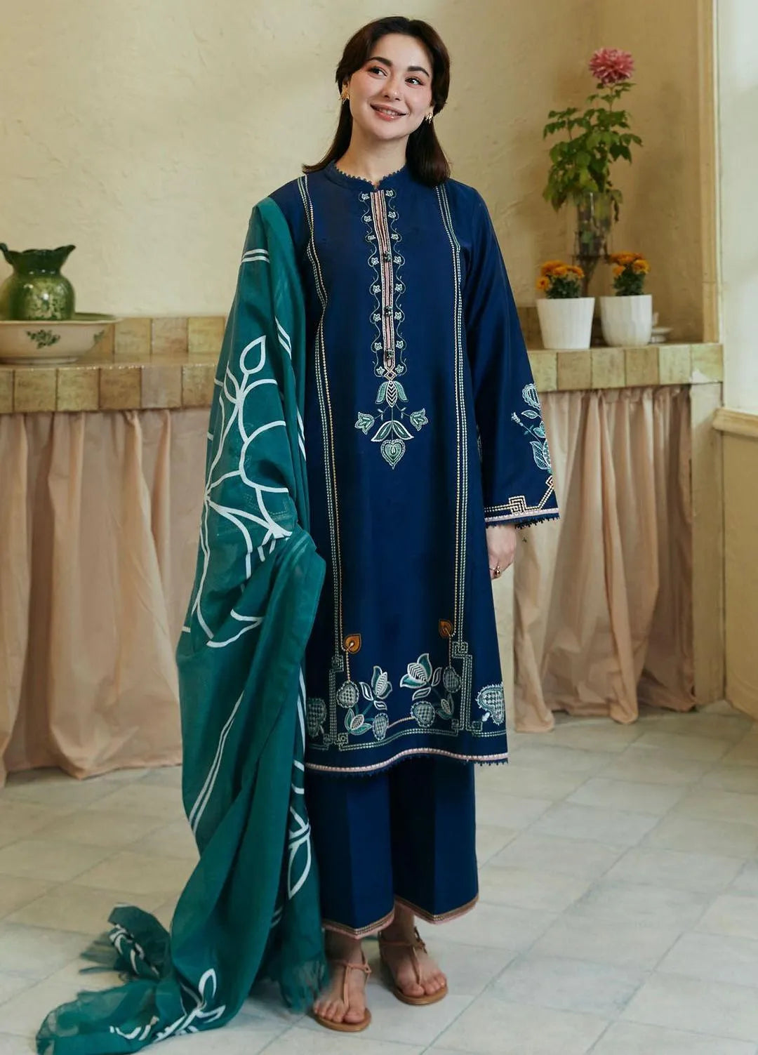 3 Pcs Women's Unstitched Embroidered Suit