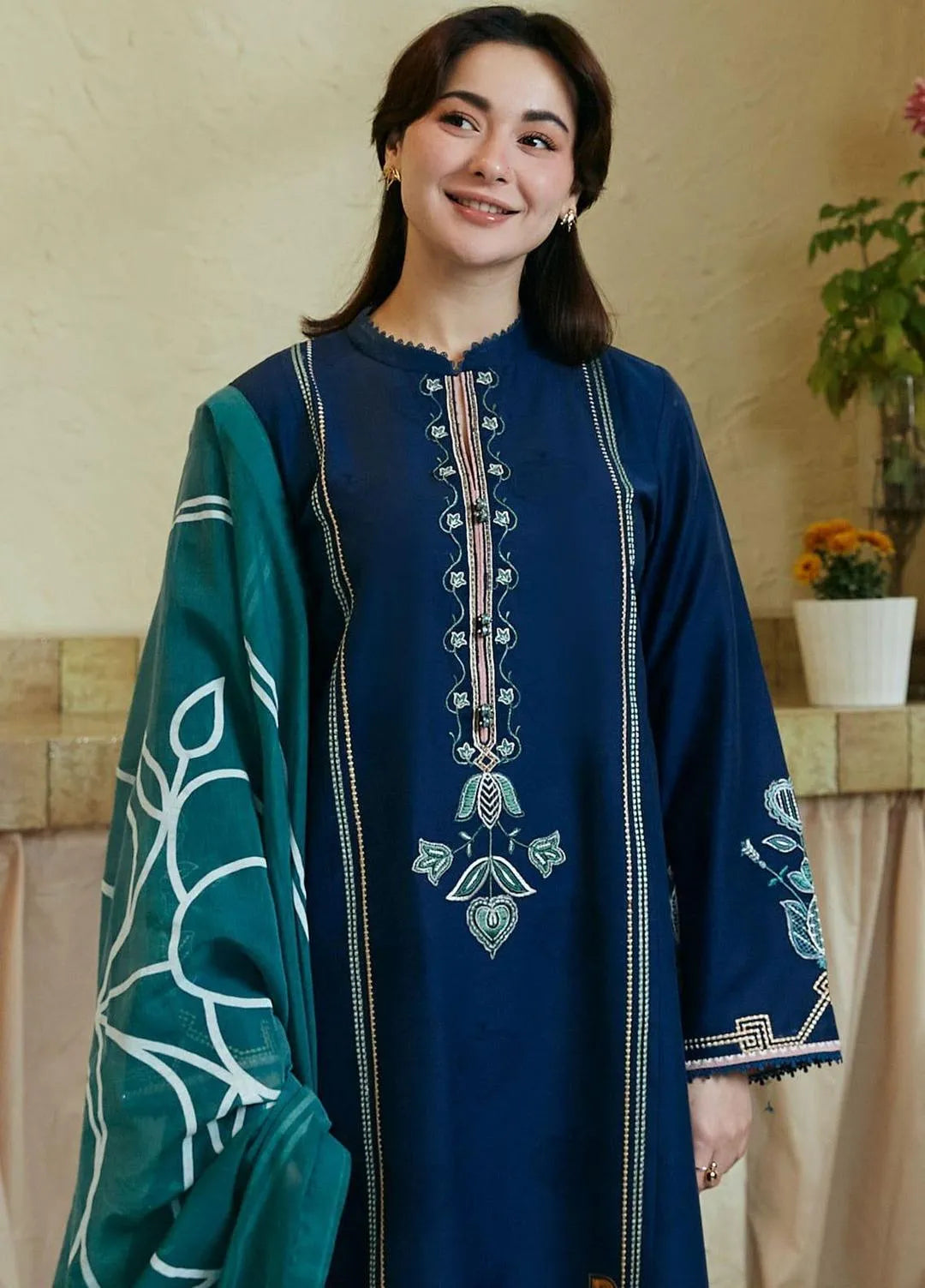 3 Pcs Women's Unstitched Embroidered Suit