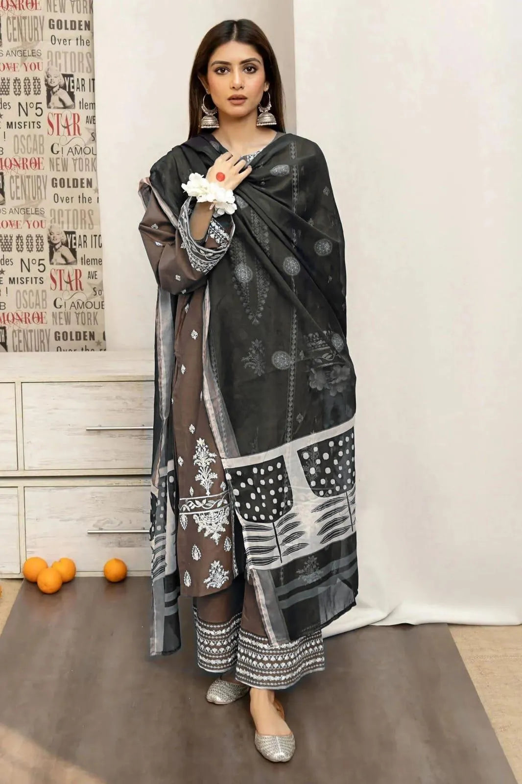 3 Pcs Women's Unstitched Embroidered Suit